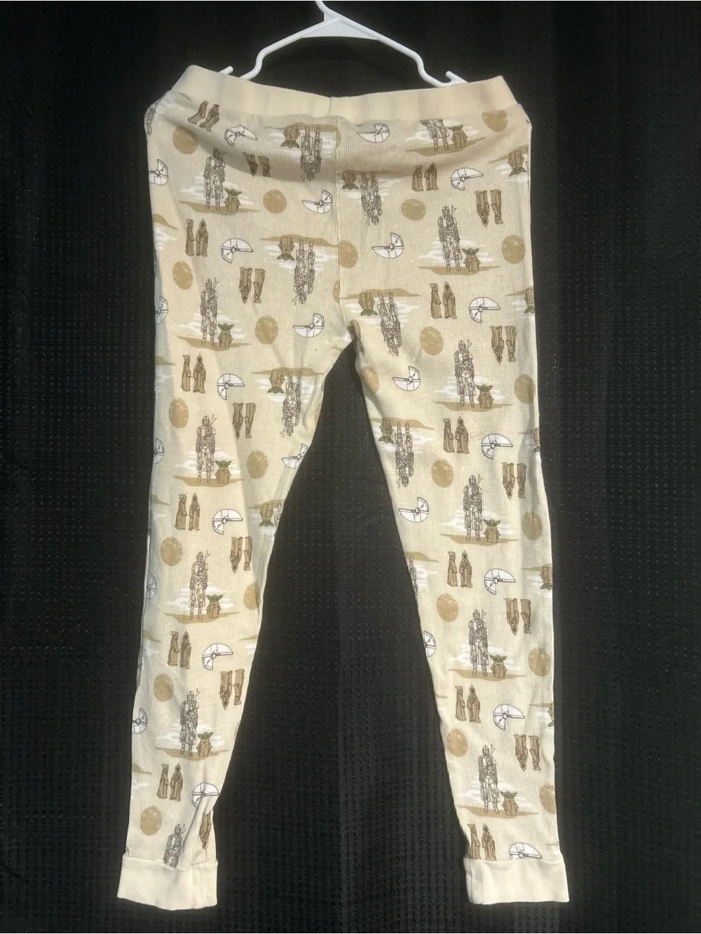 Star Wars The Mandalorian and Grogu Women’s Pajama Set